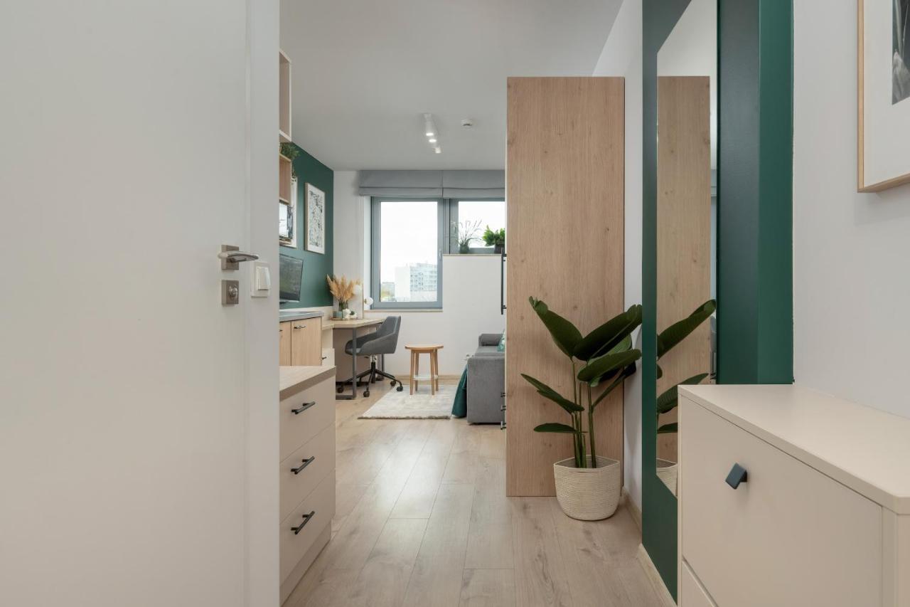 Trendy Studios With Home Office Near Wroclaw Main Station By Noclegi Renters Ngoại thất bức ảnh