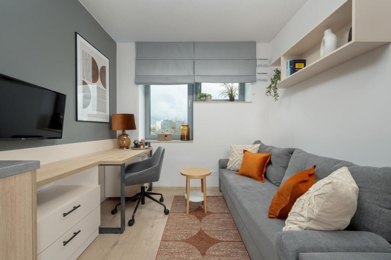 Trendy Studios With Home Office Near Wroclaw Main Station By Noclegi Renters Ngoại thất bức ảnh